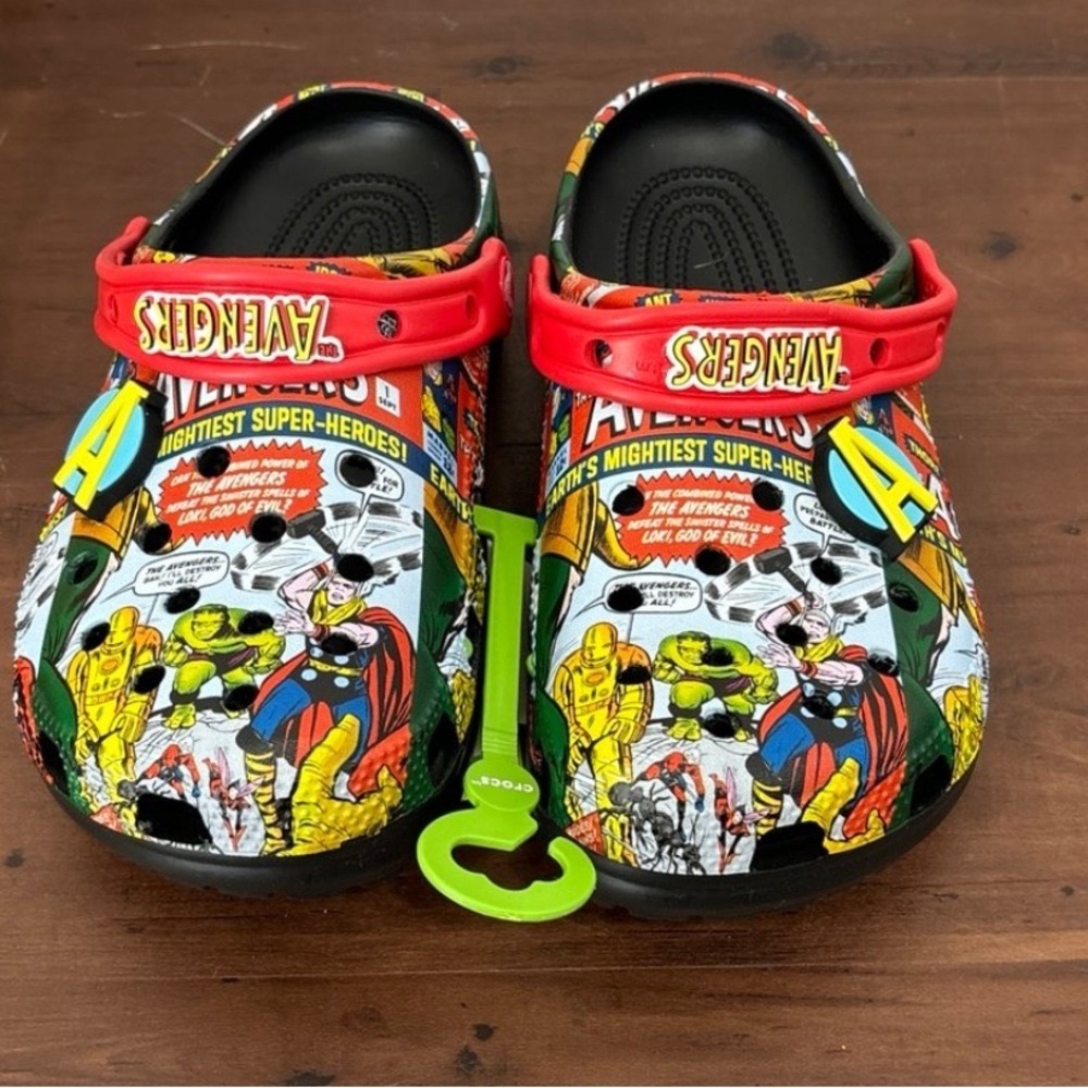 Disney avenger women’s crocs